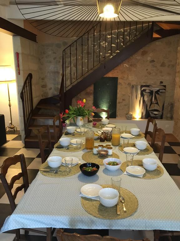 Chambres D'Hotes Le Relais Des Remparts Rions Kültér fotó