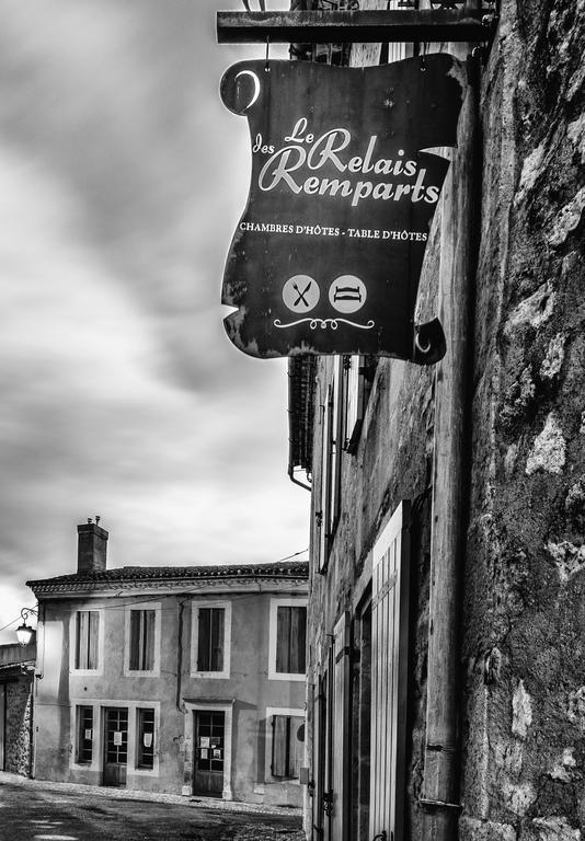 Chambres D'Hotes Le Relais Des Remparts Rions Kültér fotó